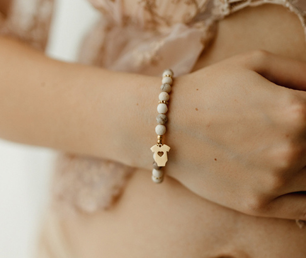 Bransoletka z grawerem — wyjątkowy prezent z duszą