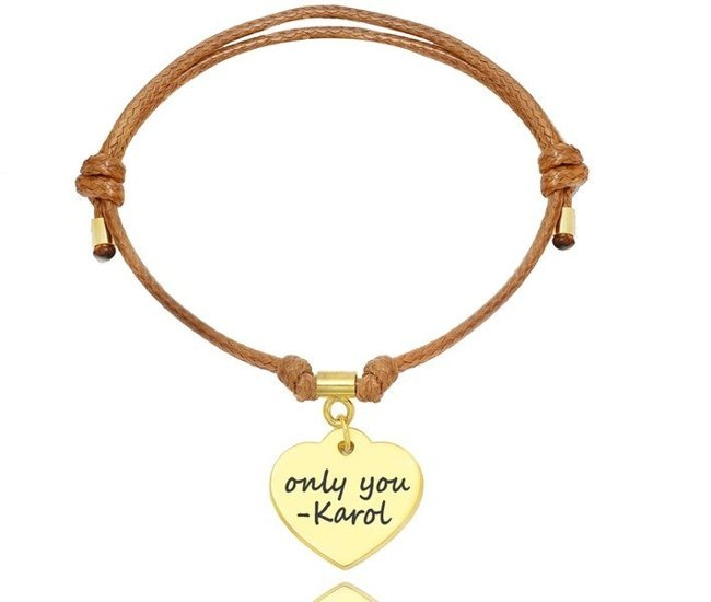 1108 BRANSOLETKA Z GRAWEREM złote serce na sznureczku