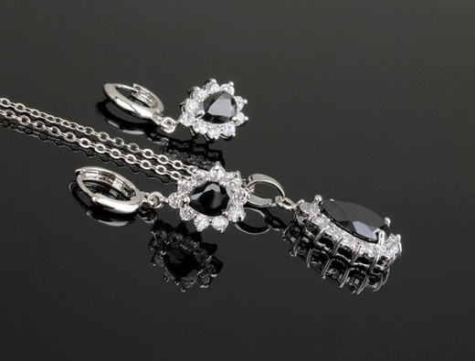 KPL 599/582 komplet kolczyki i wisiorek z czarnymi łezkami plus łańcuszek, srebrny