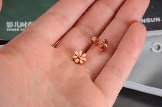 KOL 599/742 KOLCZYKI ze kwiatuszki stalowe złote