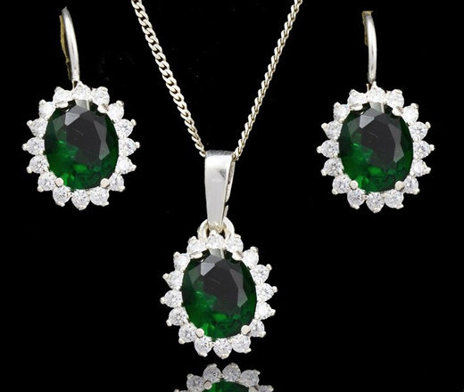 480/92 komplet srebrny owale z cyrkoniami szmaragdowymi