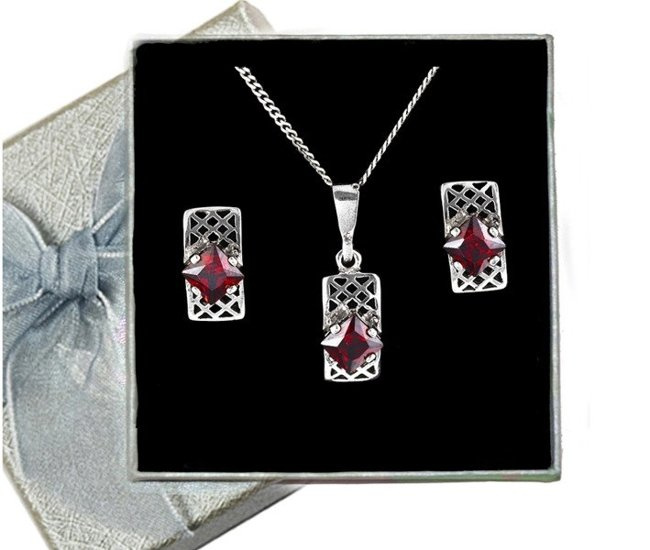 480/235 komplet srebrny ażurowy z bordowymi cyrkoniami