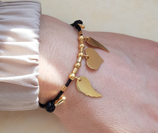 1062 BRANSOLETKA Z GRAWEREM złota na sznureczku trzy zawieszki