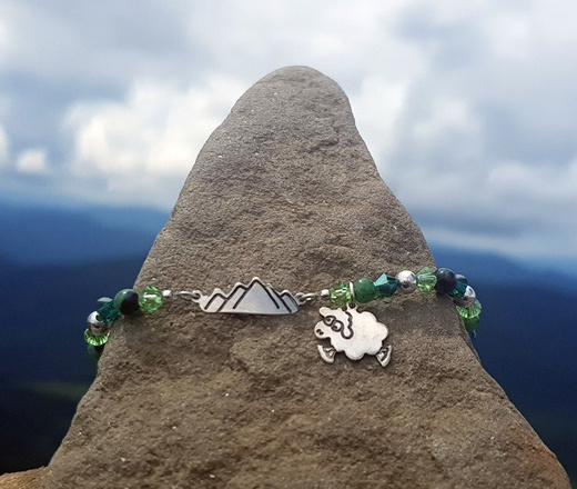 BR943 BRANSOLETKA z grawerem zoisyt z rubinem, Swarovski El, górskie szczyty, góry, owca.