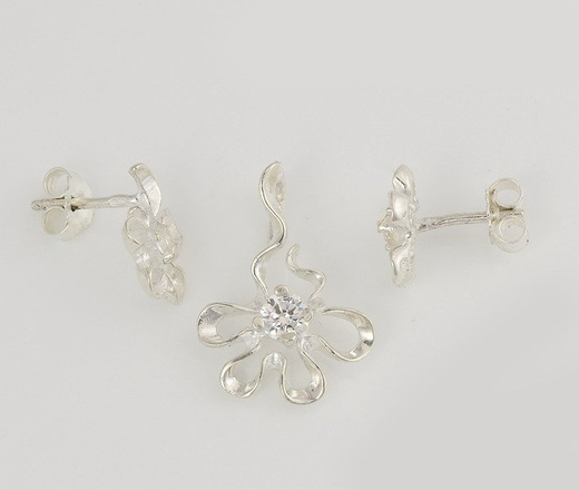 480/130 komplet srebrny kwiatuszki z błyszczącymi cyrkoniami