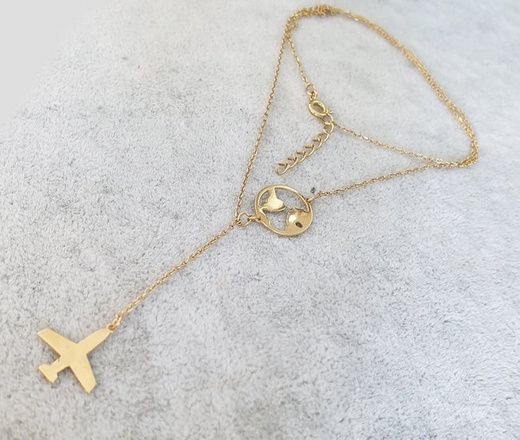 1286 Naszyjnik srebrny 925 pozłacany, kula ziemska globus samolot