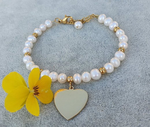 1109 bransoletka z grawerem złota serce stal perełki naturalne