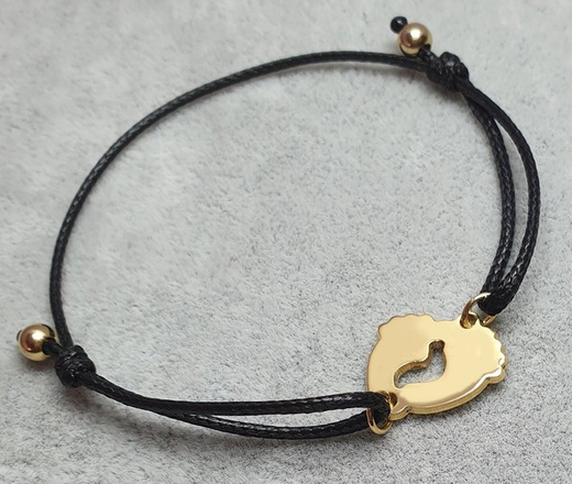 1125 bransoletka z grawerem złota koniczynka na sznurku