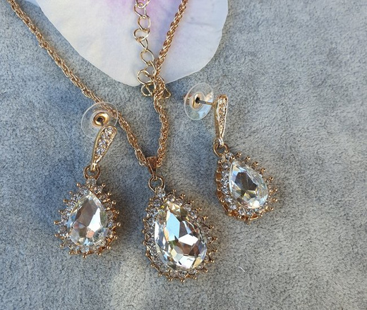 1190 komplet kolczyki i naszyjnik pozłacany łezki z cyrkonia