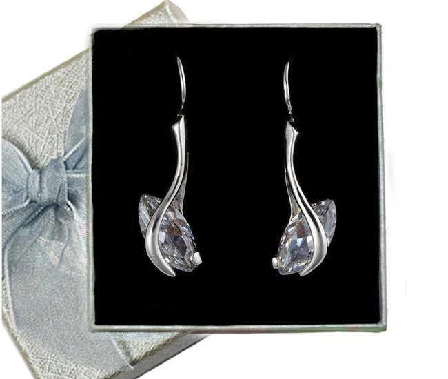 480/218  kolczyki srebrne z błyszczącymi cyrkoniami