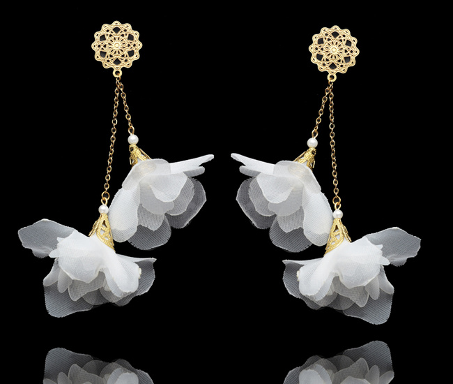 1749/1 kolczyki pozłacane kwiatuszki