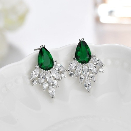 Kol 599/903 Kolczyki na ślub, długie z cyrkoniami pazurki szmaragdowe