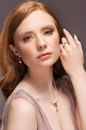 1383/5 pierścionek regulowany srebro 925 pozłacane z perełkami