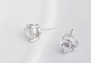 Kol 599/636 kolczyki wkrętki z białą cyrkonią