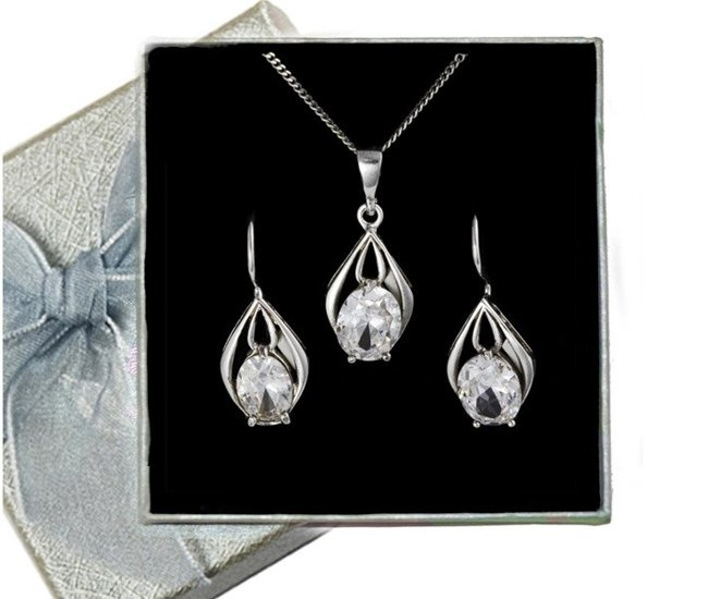 480/187  komplet srebrny w kształcie łez