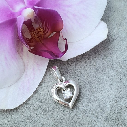 480/348 wisiorek srebrny 925 serduszko z cyrkonią