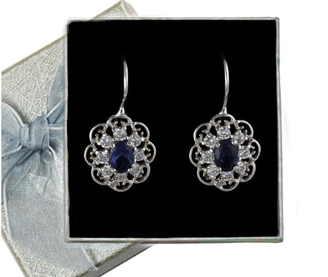 480/217  kolczyki srebrne z ażurowe kwiatuszki