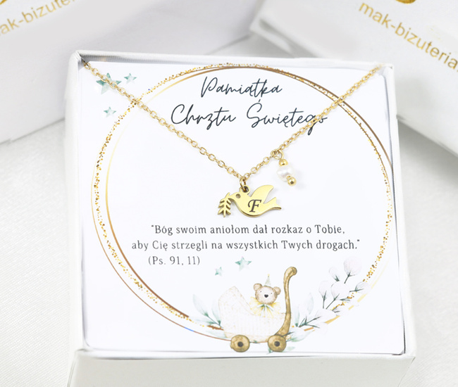 1798 zestaw naszyjnik grawerowany  z perełkami i gołębiem w pudełku
