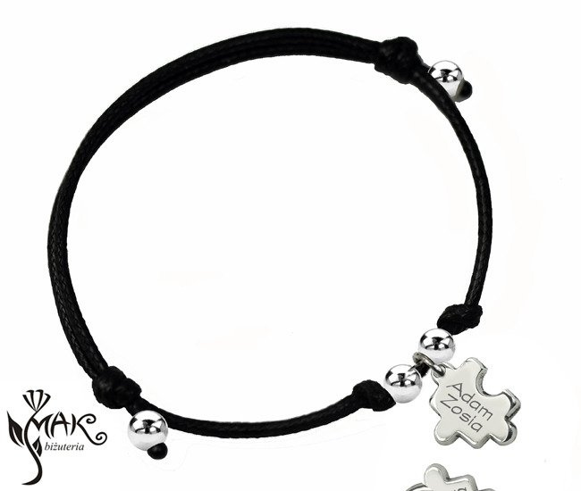 BR823 /13 BRANSOLETKA z grawerem na sznureczku puzzel