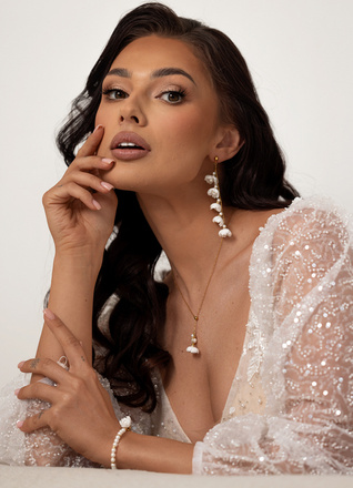 1665 bransoletka ślubna z perłami i kwiatem srebrna