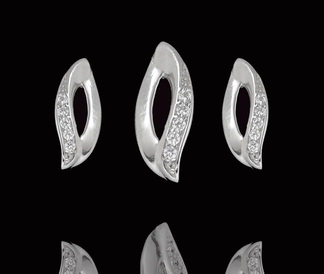 114/6 Komplet z rodowanego srebra p 925 listek z cyrkoniami