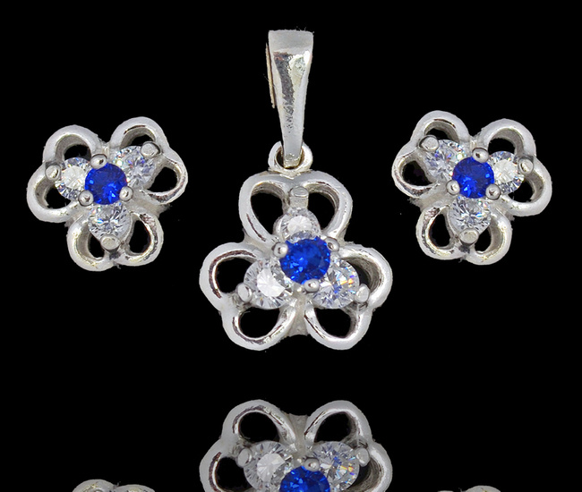 480/459 Komplet wykonany ze srebra 925 koniczynki