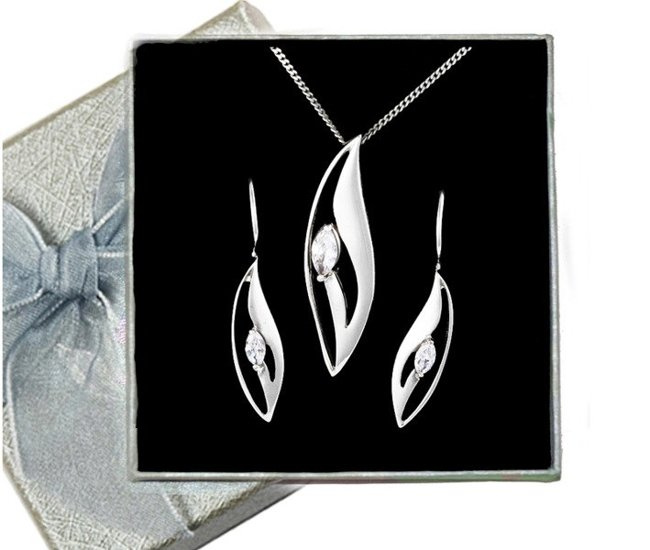 480/240 komplet srebrny z błyszczącymi cyrkoniami