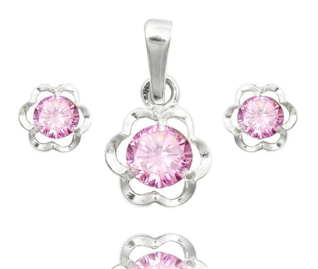 480/322  Komplet srebrny 925,  kwiatki z  czarną cyrkonią , kolczyki, wisiorek .