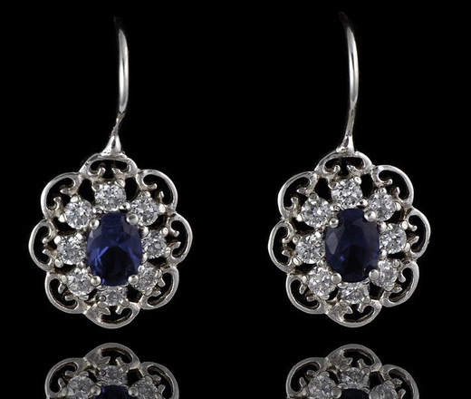 480/217 kolczyki srebrne z ażurowe kwiatuszki