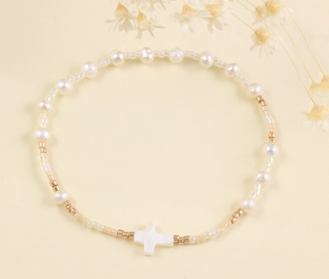 1571/21 bransoletka różaniec złota z krzyżem i perłami naturalnymi