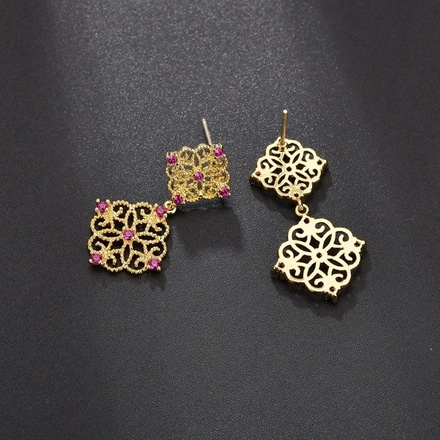 Kol599/941 KOLCZYKI pozłacane ażurowe romby cyrkonie crystal