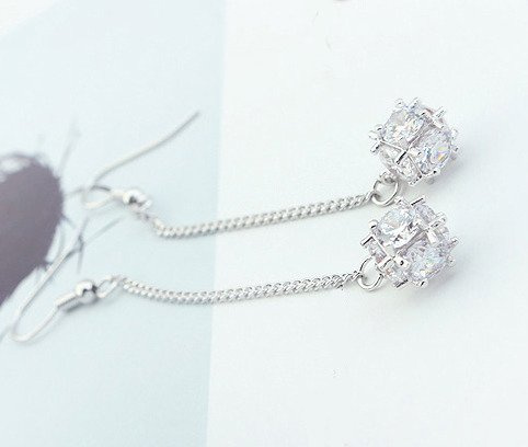 Kol 599/587 KOLCZYKI srebrne z kosteczką wysadzaną cyrkoniami