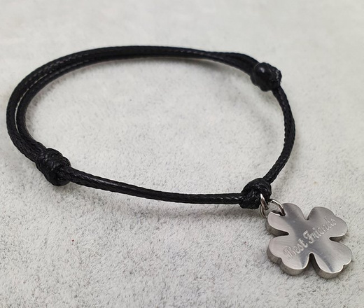 1149 bransoletki dla przyjaciół pary na sznureczku z grawerem koniczynka