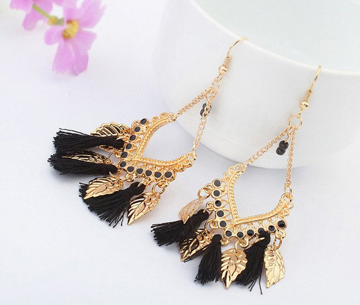 Kol 599/718 KOLCZYKI złote, czarne frędzle, chwosty