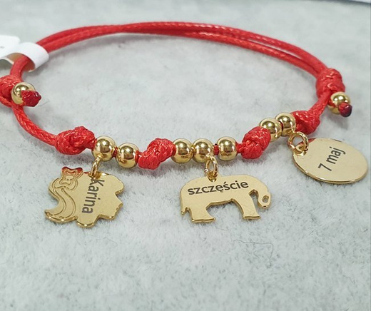 1058 BRANSOLETKA Z GRAWEREM złota na sznureczku serce stópki