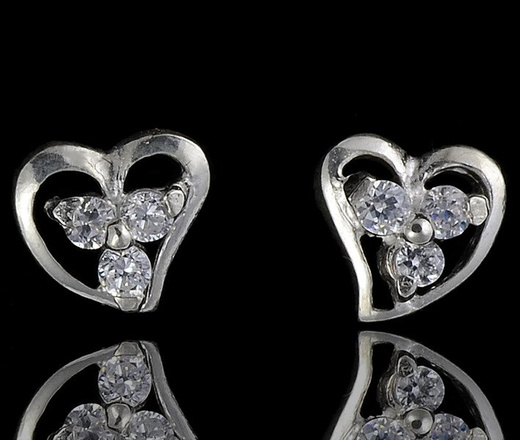 480/168 kolczyki srebrne serduszka z błyszczącymi cyrkoniami
