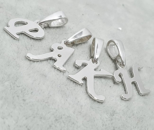 1119 naszyjnik literka, alfabet, dowolny inicjał srebrny