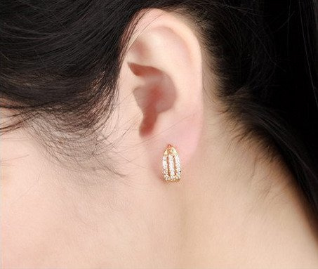 Kol 599/547 kolczyki, stal szlachetna koloru złotego, cyrkonie, kolczyki kółeczka