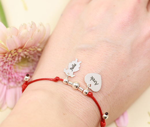 1120 Bransoletka z grawerem srebrna na sznurku zawieszka delikatna