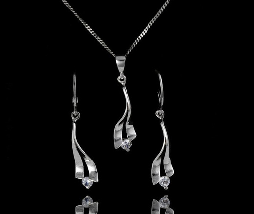 480/224 komplet srebrny podłużny z błyszczącymi cyrkoniami