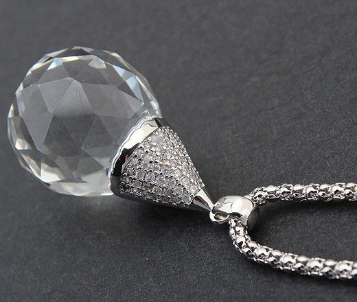 Nk 599/420 NASZYJNIK sopelek cyrkonie