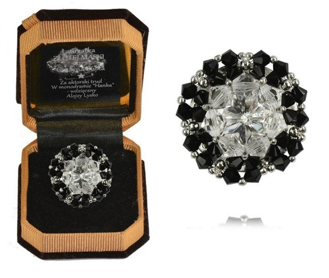 B784 BROSZKA srebro Swarovski Elemetns czarnobiała + grawer