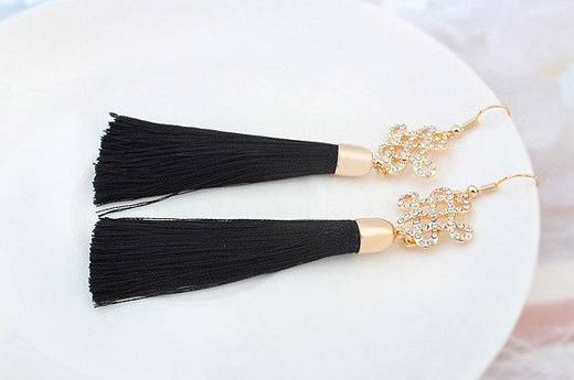 Kol 599/746 KOLCZYKI złote, czarne frędzle, chwosty