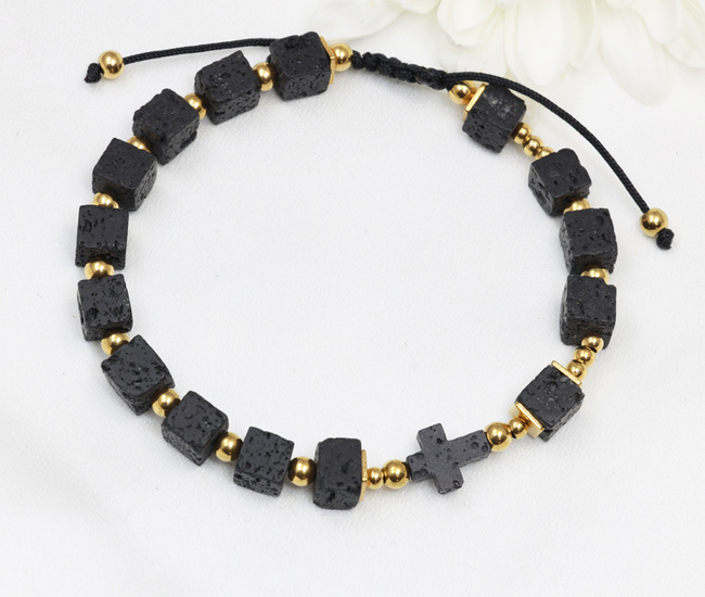 Bransoletka różaniec grawerowany z krzyżykiem lawa wulkaniczna 1877/9