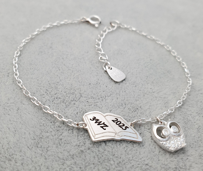 bransoletka srebrna 925 grawerowana książka i sowa 1482