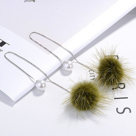 Kol 599/858 KOLCZYKI futerka, pompony długie khaki z perłą