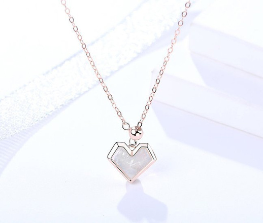 1064/21 Naszyjnik srebrny 925 pozłacany złoto, serce z masą perłową