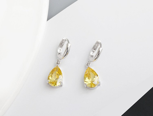 Kol 599/623 KOLCZYKI z żołtą łezką, piękne, srebrne