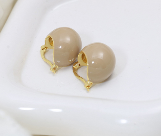 Kolczyki emaliowane duże dmuchane kremowe 1881