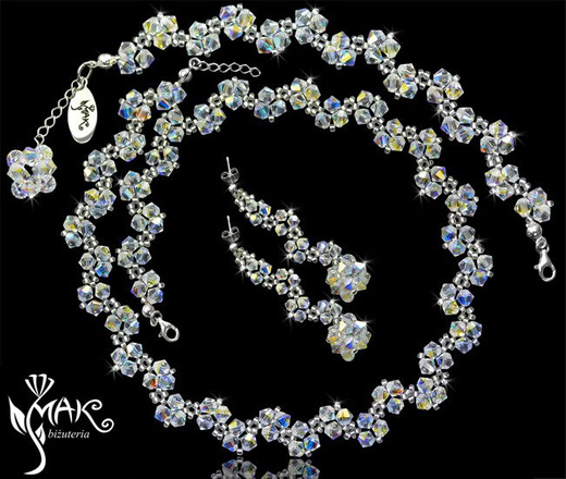 KOL 162 CAB KOLCZKI Z KRYSZTAŁÓW SWAROVSKI ELEMENTS.